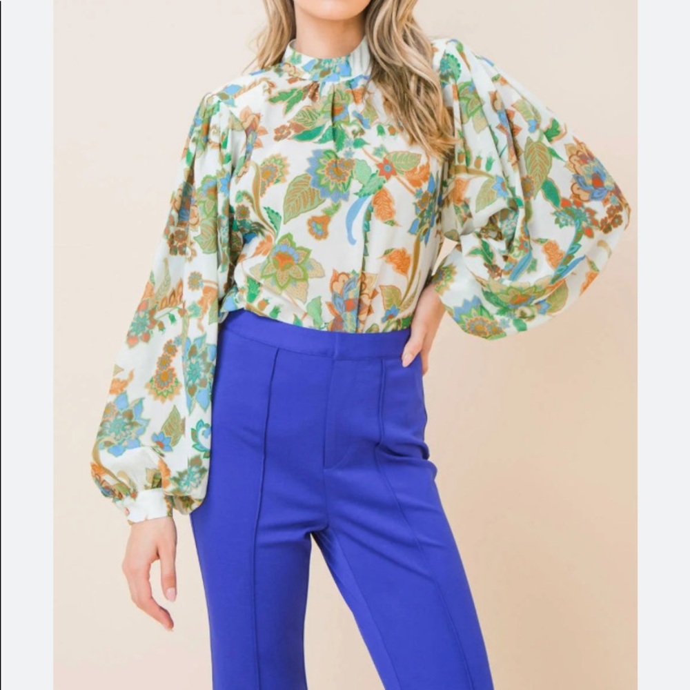 NWOT Flying Tomato Cross Around Woven Top